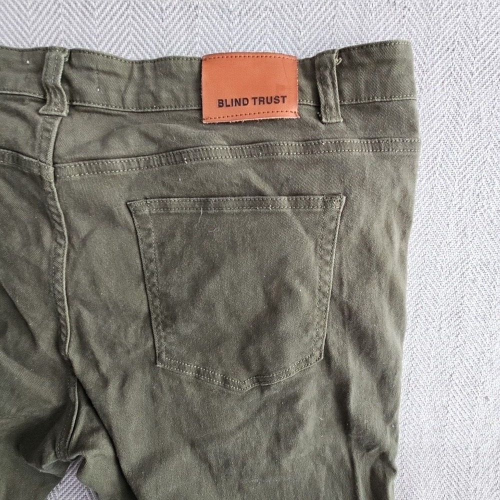 Blind Trust Jeans Men's 42x32 Green Stretch Denim Distressed Streetwear Lined - Picture 15 of 16